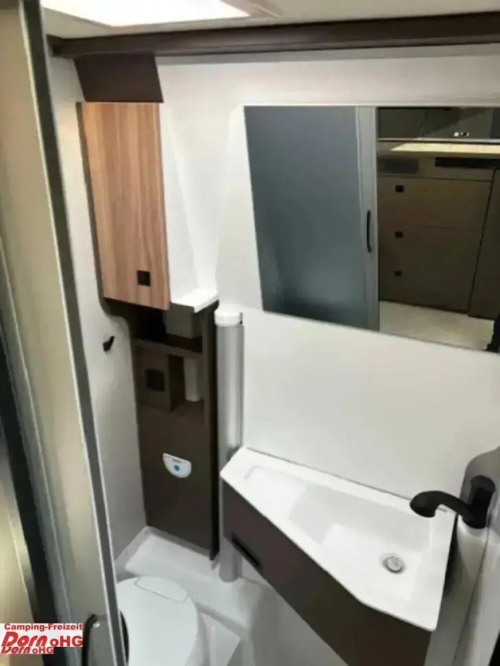 Fahrzeugbild Bürstner B66 600 C #9