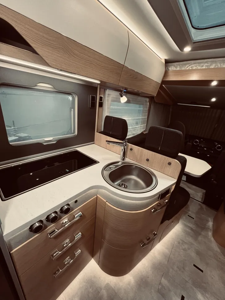 Fahrzeugbild Hymer B-Klasse MC I BlackLine 600 YOUNG CAMPER #20