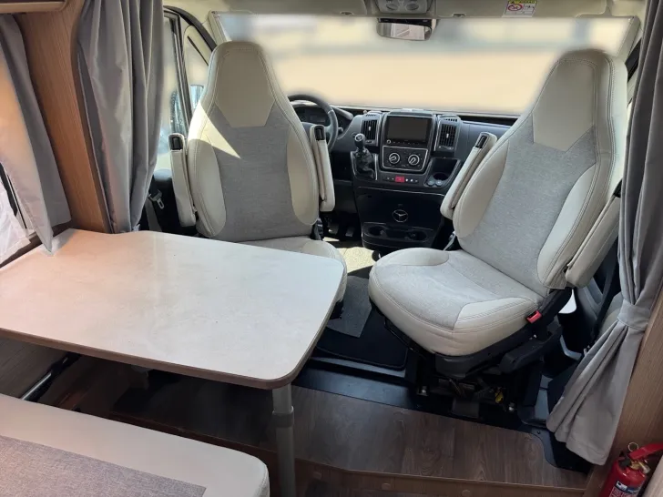Fahrzeugbild Carado V 339 #11