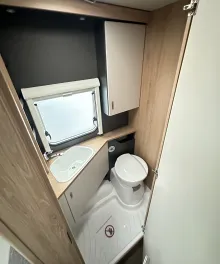 Fahrzeugbild Knaus Sport 420 QD Duschausbau #18