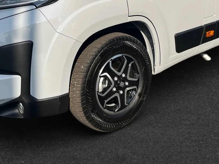 Fahrzeugbild Dethleffs Globetrail 640 ES Fiat Voll-Ausstattung / 180 PS #6