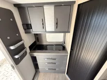 Fahrzeugbild Hobby De Luxe 460 SFf Model 2026 sofort verfügbar #7