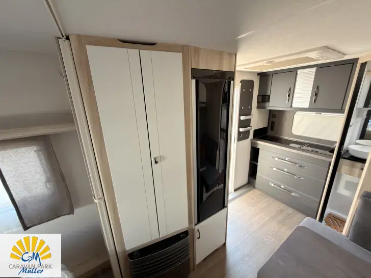 Fahrzeugbild Hobby De Luxe 460 SFf Model 2026 sofort verfügbar #11