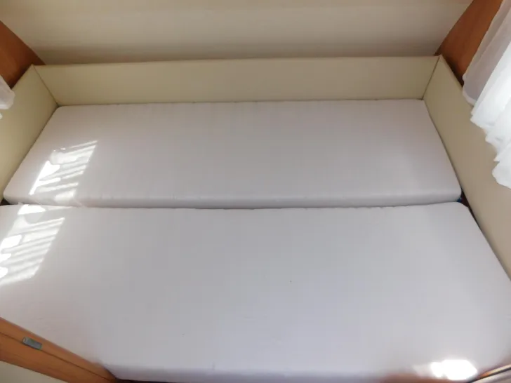 Fahrzeugbild Knaus Sport 420 QD 1300 kg,Sackmarkise,Gas-Alarm #13