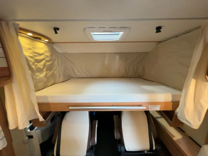 Fahrzeugbild Dethleffs I6701 Summer Edition/ Festbett+HUBBETT/FIANNZIER #11