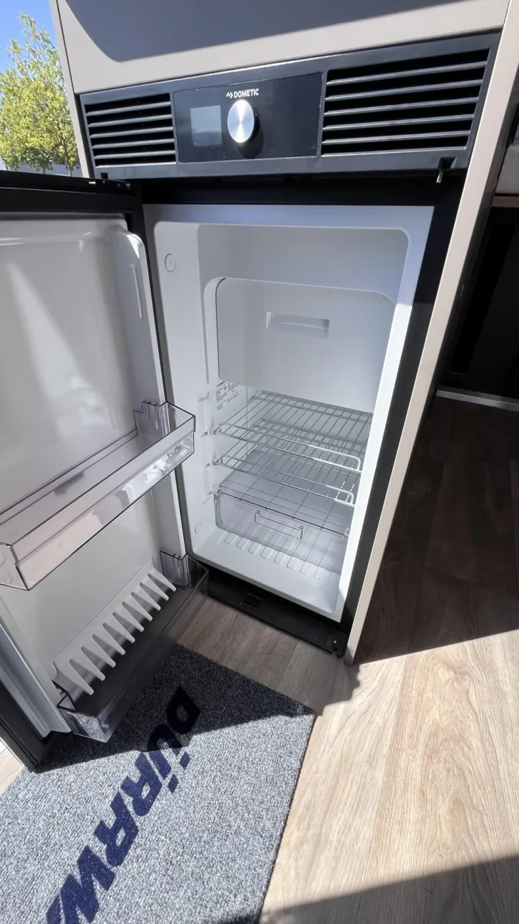 Fahrzeugbild LMC Innovan 640 #9