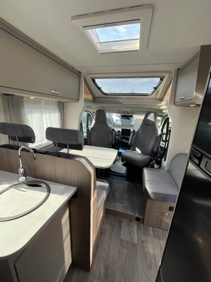 Fahrzeugbild Carado T 447 #13