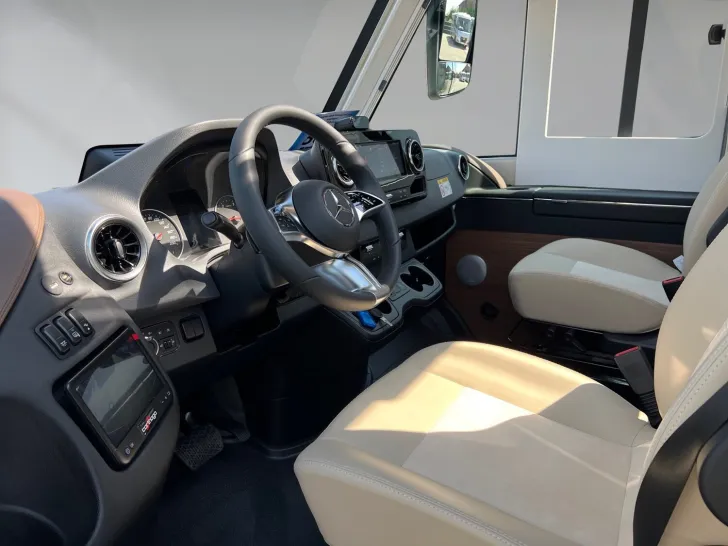 Fahrzeugbild Carthago chic c-line I 4.9 LE Mercedes (368) #10
