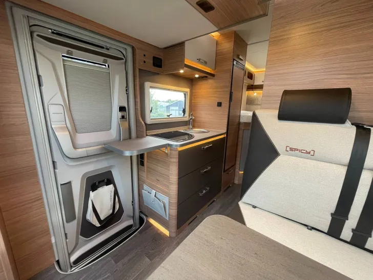 Fahrzeugbild Weinsberg CaraSuite 650 MEG EDITION [SPICY] MJ2026 #19