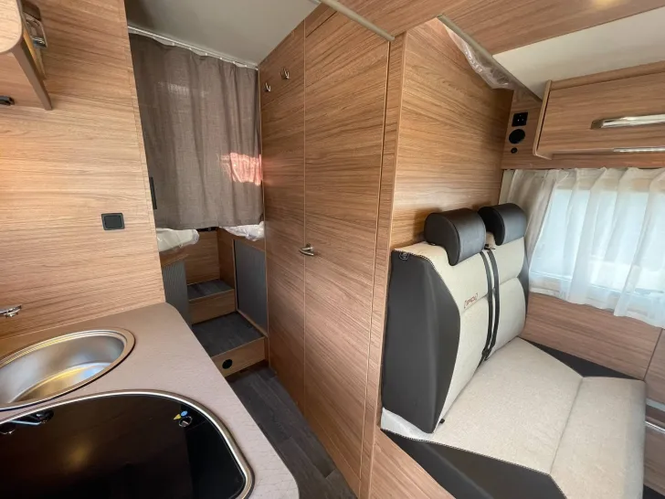 Fahrzeugbild Weinsberg CaraSuite 650 MEG EDITION [SPICY] MJ2026 #35