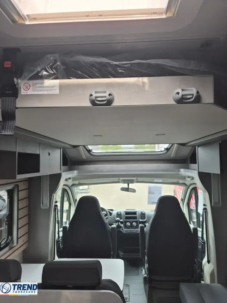 Fahrzeugbild Crosscamp EXPDN 7.0 E Peugeot #18