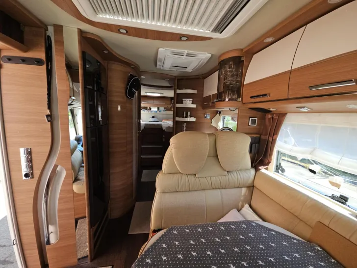 Fahrzeugbild Carthago chic c-line I 4.9 LE L auf Okt26|Alarm|WR|Solar #18
