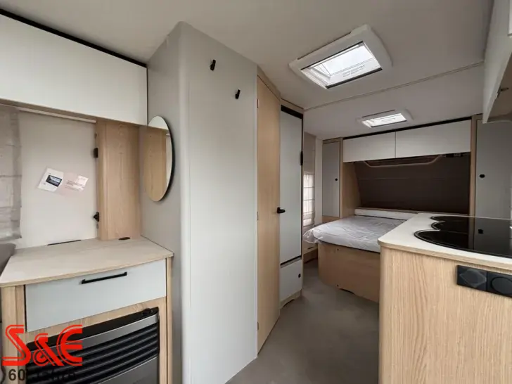 Fahrzeugbild LMC Style 450 D #20