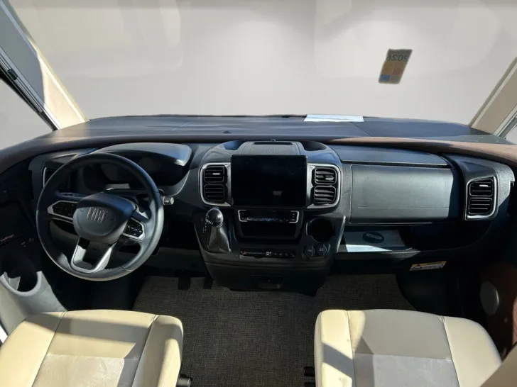 Fahrzeugbild Carthago chic c-line I 4.9 LE #10