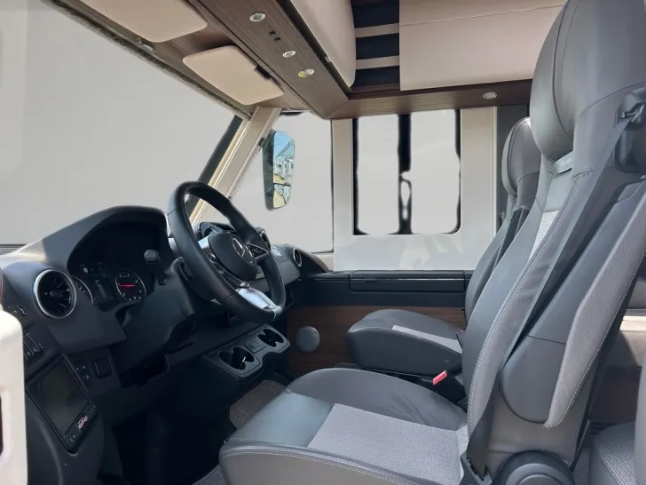 Fahrzeugbild Carthago chic c-line I 5.9 XL LE #7