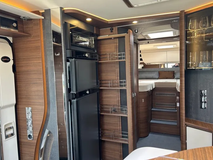 Fahrzeugbild Carthago chic c-line I 5.9 XL LE #14