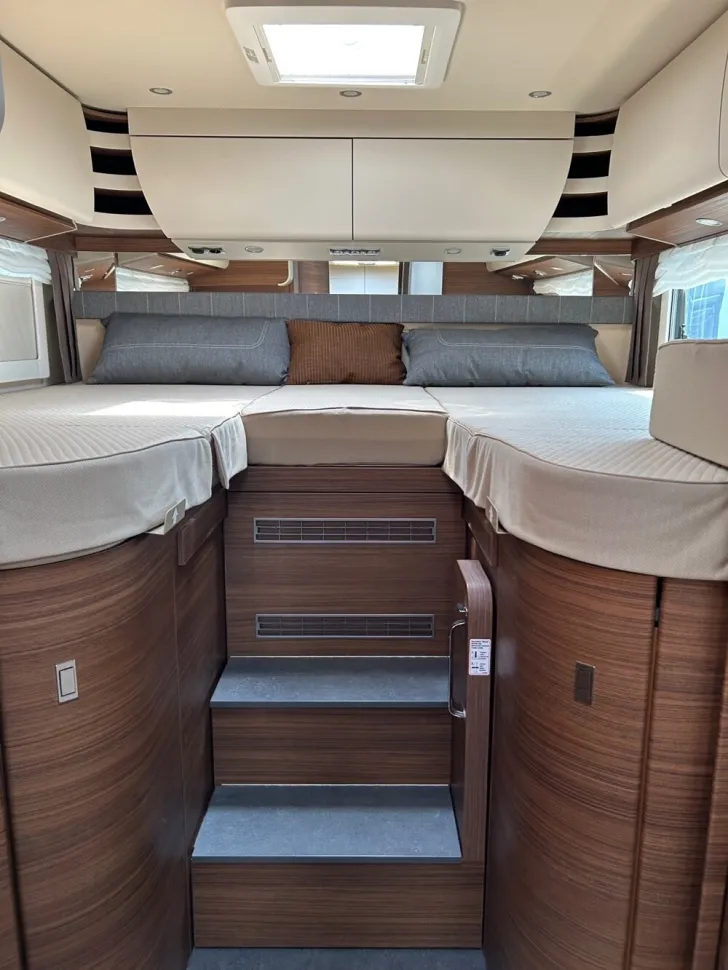 Fahrzeugbild Carthago chic c-line I 5.9 XL LE #17