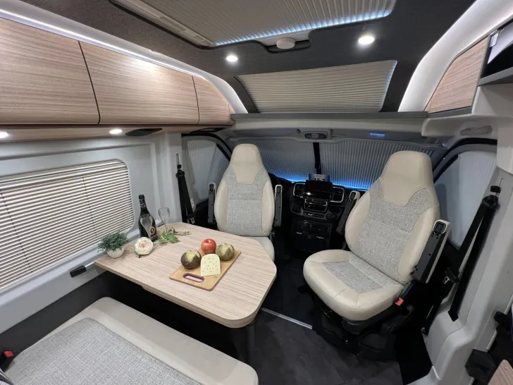 Fahrzeugbild Malibu Van charming GT skyview 640 LE Fiat (757) #13