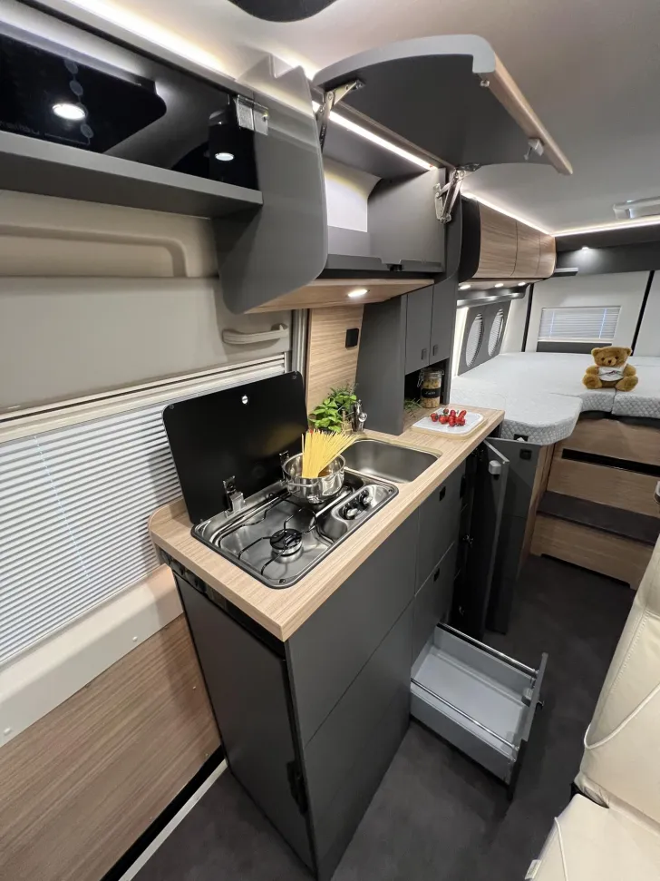 Fahrzeugbild Malibu Van first class - two rooms GT skyview 640 LE RB Fiat (768) #21