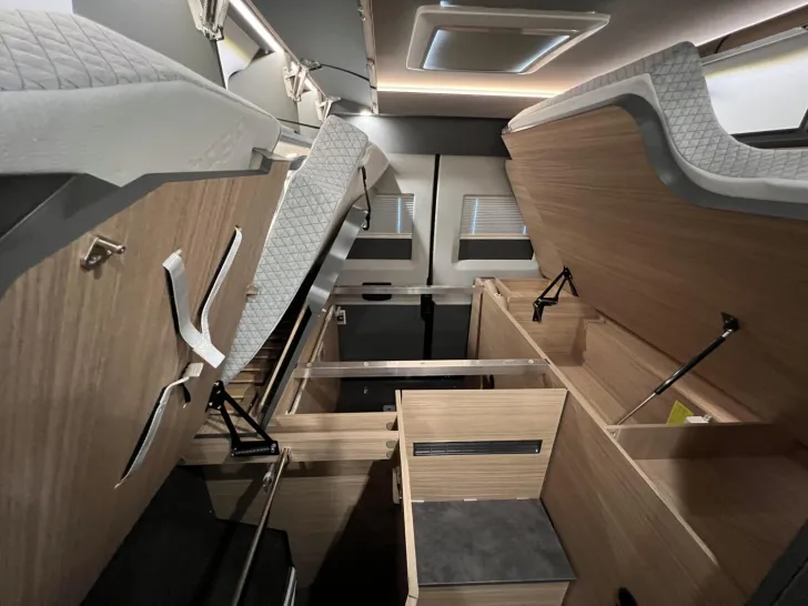 Fahrzeugbild Malibu Van first class - two rooms GT skyview 640 LE RB Fiat (768) #28