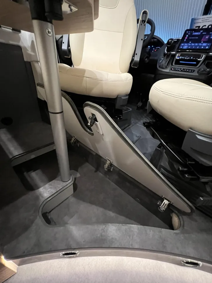 Fahrzeugbild Malibu Van first class - two rooms GT skyview 640 LE RB Fiat (768) #38