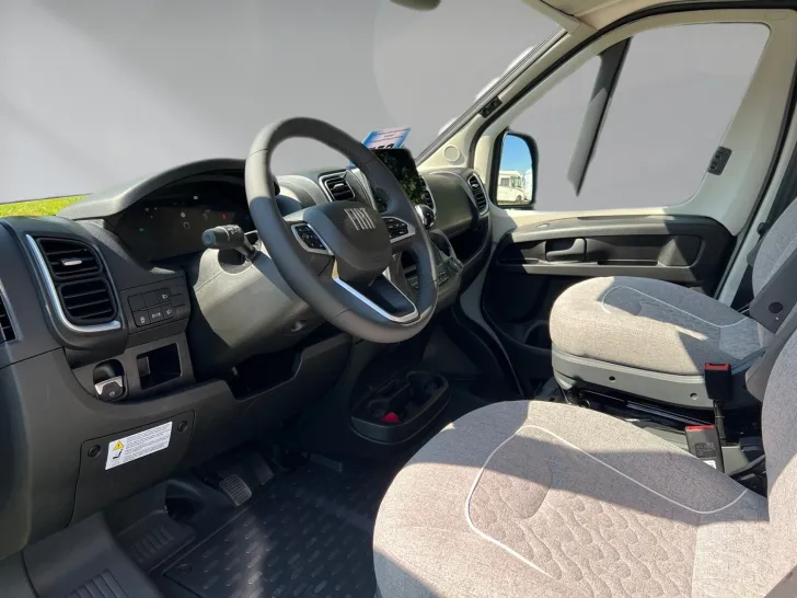 Fahrzeugbild Malibu Van charming GT skyview 640 LE K Fiat (758) #9