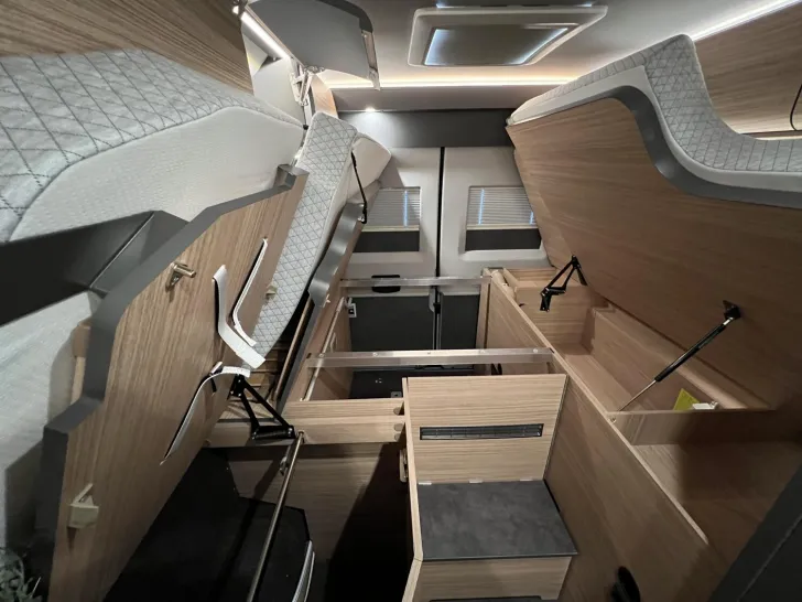 Fahrzeugbild Malibu Van charming GT skyview 640 LE K Fiat (758) #26