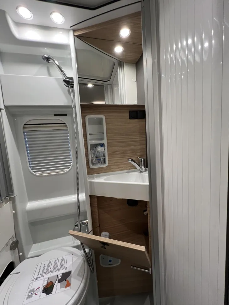 Fahrzeugbild Malibu Van charming GT skyview 640 LE K Fiat (758) #32
