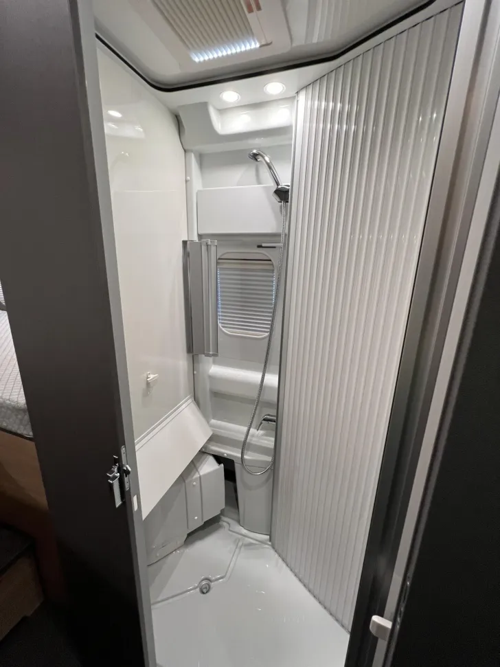 Fahrzeugbild Malibu Van charming GT skyview 640 LE K Fiat (758) #33