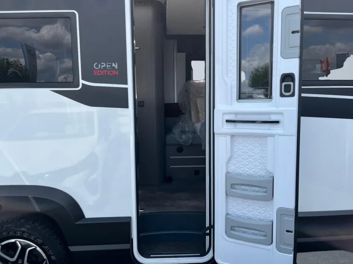 Fahrzeugbild Challenger X Open Edition X250 Arctic Paket #11
