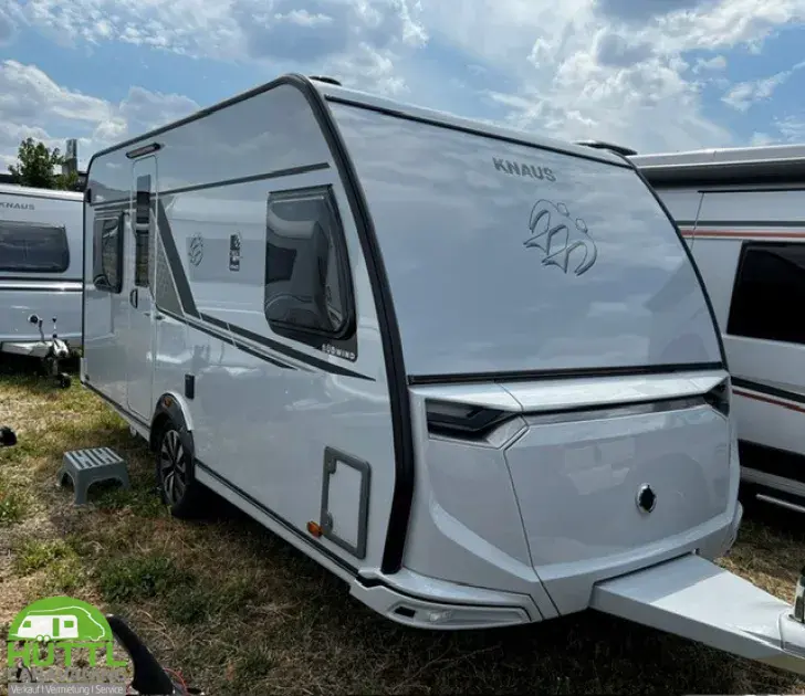 Fahrzeugbild Knaus Südwind 450 FU Black Selection Modelljahr 2027 #1