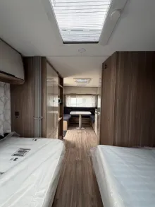 Fahrzeugbild Fendt Tendenza 560 SG/2.000 kg/Bettauszug/Unidose/BigF #11