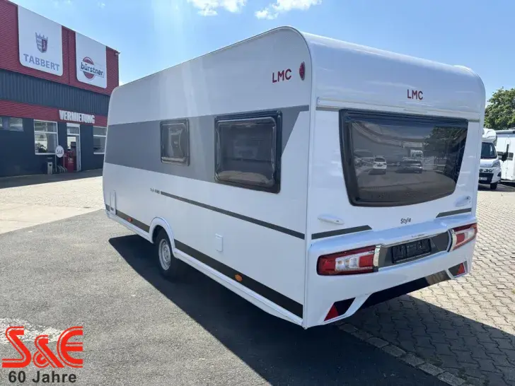 Fahrzeugbild LMC Style 440 D #4