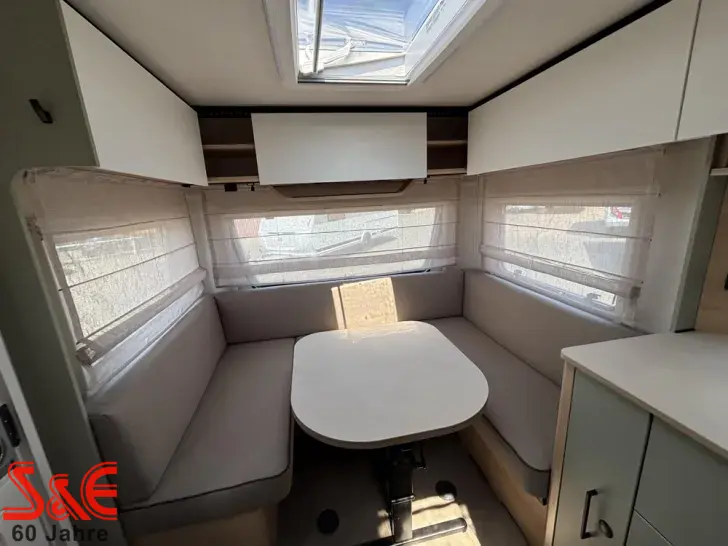 Fahrzeugbild LMC Style 440 D #8