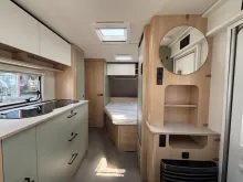 Fahrzeugbild LMC Style 440 D #16