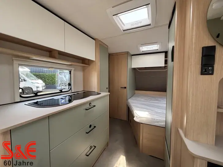 Fahrzeugbild LMC Style 440 D #17