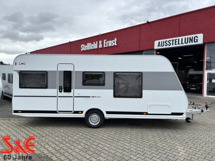 Fahrzeugbild LMC Style 450 D #1