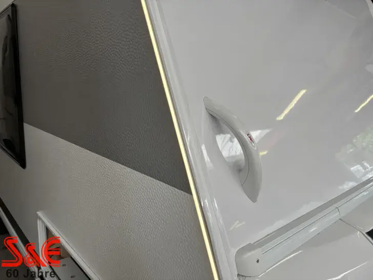 Fahrzeugbild LMC Style 450 D #9