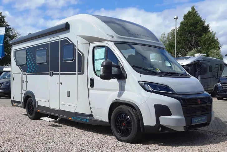 Fahrzeugbild Bürstner Signature SFT 7.1 Verfüg./Sparen Sie 12.306,- € #2