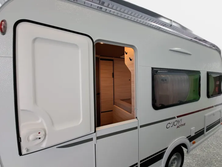Fahrzeugbild Dethleffs c-joy Active 420 QSH #18
