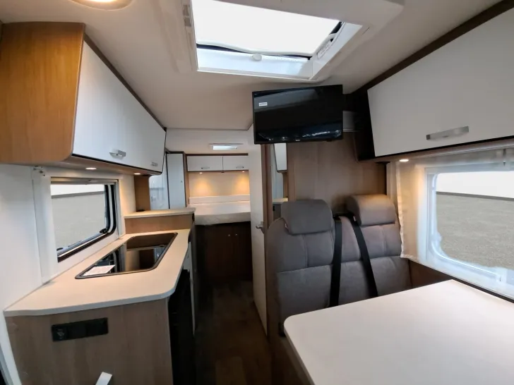 Fahrzeugbild Carado V 339 Pro+, Solar, LTE, TV-Paket #13