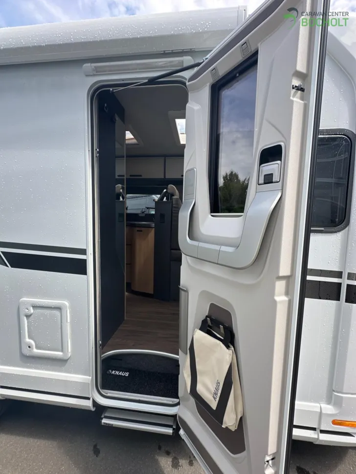 Fahrzeugbild Knaus LIVE TI 700 MEG PLATINUM SELECTION Vollausstattung / LTE / AHK #9