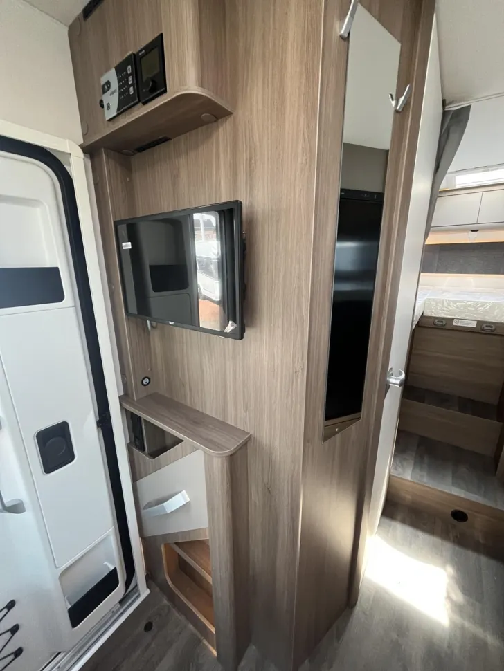Fahrzeugbild Carado T 328 #9