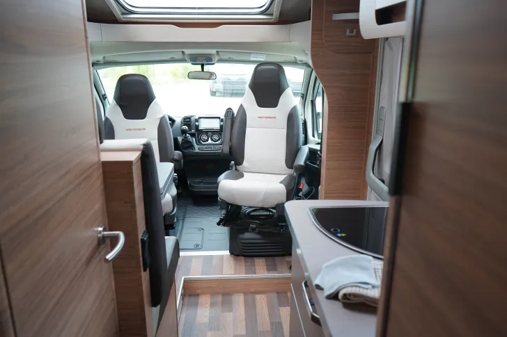 Fahrzeugbild Weinsberg CaraCompact EDITION PEPPER 600 MEG Klima | Lithium-Batterie #8