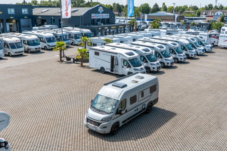 Fahrzeugbild Etrusco CV 640 PB *Chassis P*Multimedia P*Komfort P* #1