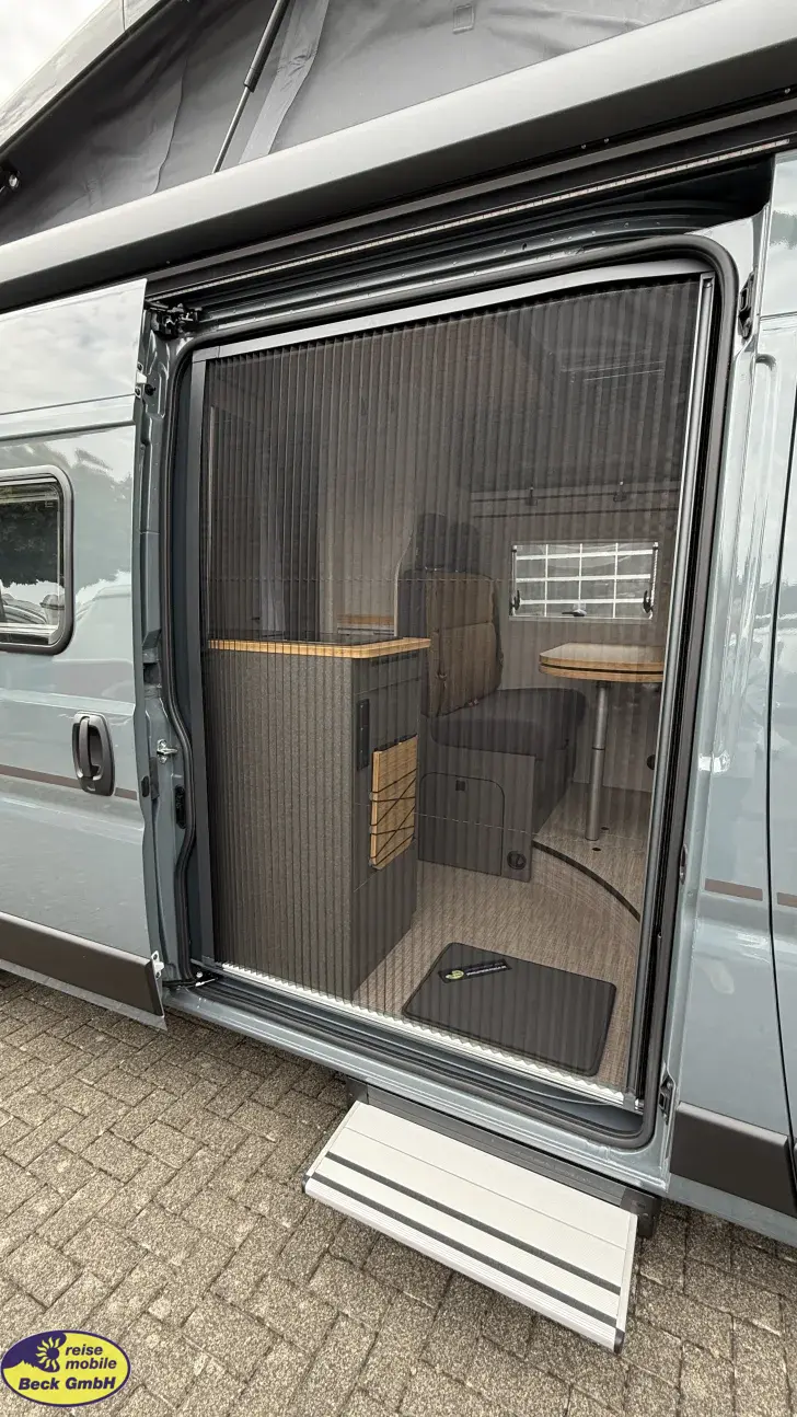 Fahrzeugbild Hymer Camper Van Redwood 601 Explorer Markteinführung #9