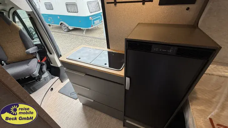 Fahrzeugbild Hymer Camper Van Redwood 601 Explorer Markteinführung #10