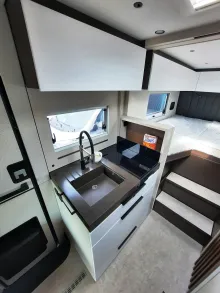 Fahrzeugbild Bürstner Signature SFT 7.1 Verfüg./Sparen Sie 11.356,- € #10