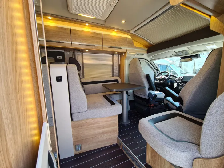 Fahrzeugbild Knaus Sky Ti PLATINUM SELECTION 700 MEG *Care-Drive* #16