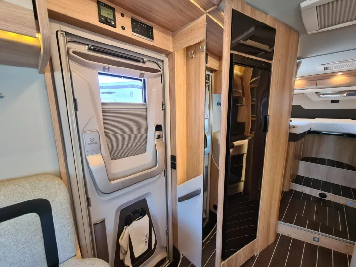 Fahrzeugbild Knaus Sky Ti PLATINUM SELECTION 700 MEG *Care-Drive* #26